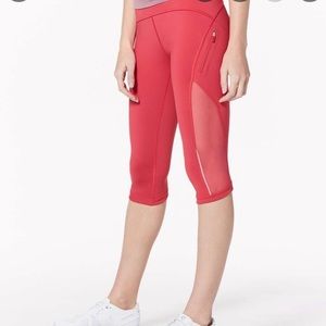 Lululemon Sun Runner Crop 17” Color: Pink Size: 4